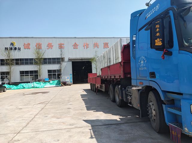 鋁蜂窩板為什么適合做吊頂？