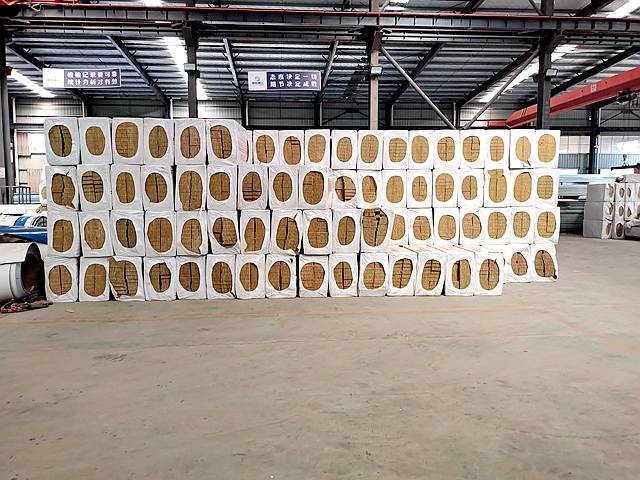 50mm巖棉夾芯板一平方的重量是多少？
