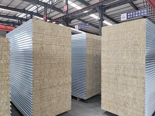 巖棉凈化板在電子廠房應(yīng)用中有哪些優(yōu)勢？